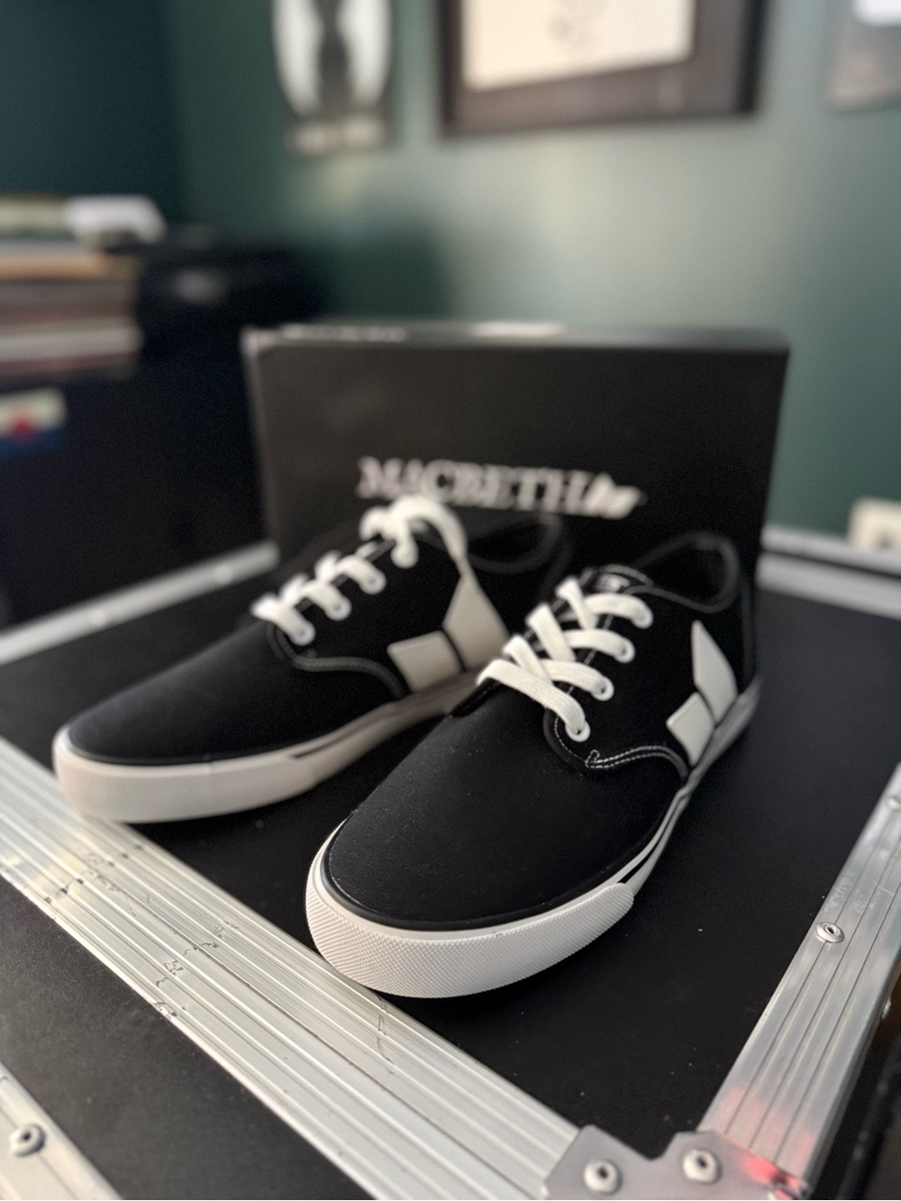 Macbeth Sneakers Men’s 10
